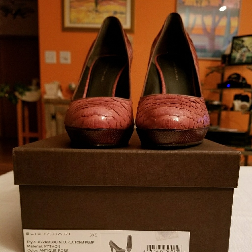 Ellie Tahari  Shoes Size 38